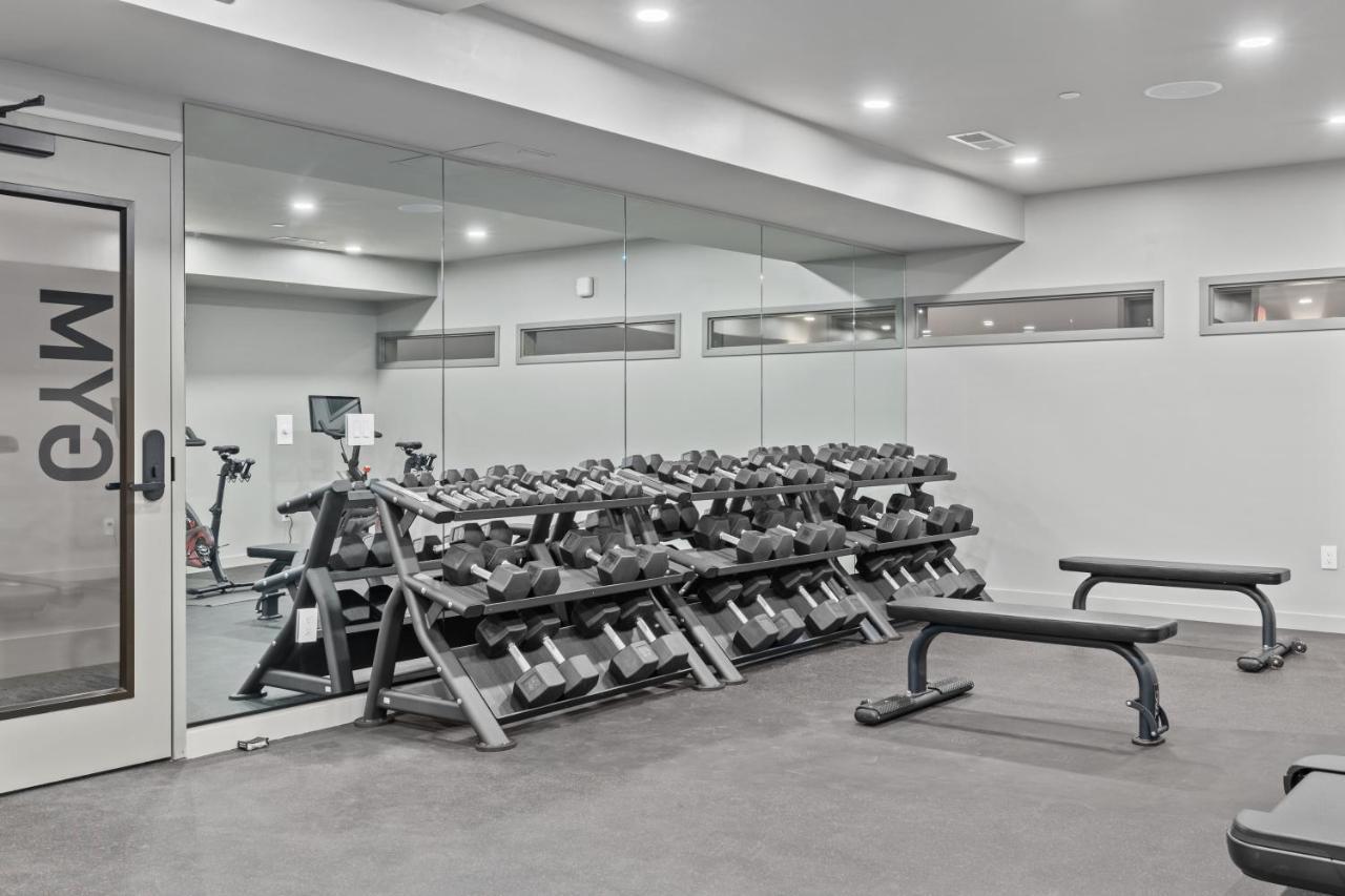 Apartamento Skyline View, Pool, Gym, Balcony'S, Walk To Bway! Nashville Exterior foto