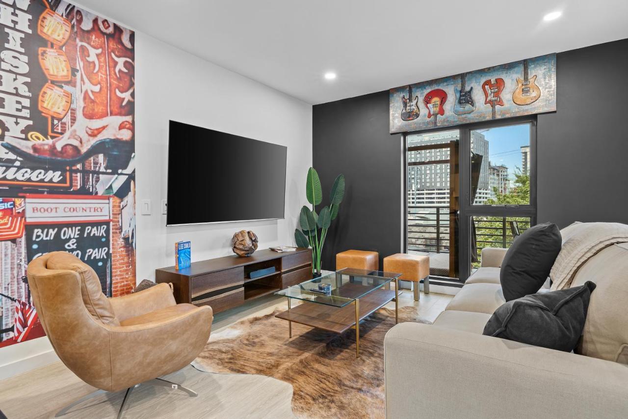 Apartamento Skyline View, Pool, Gym, Balcony'S, Walk To Bway! Nashville Exterior foto