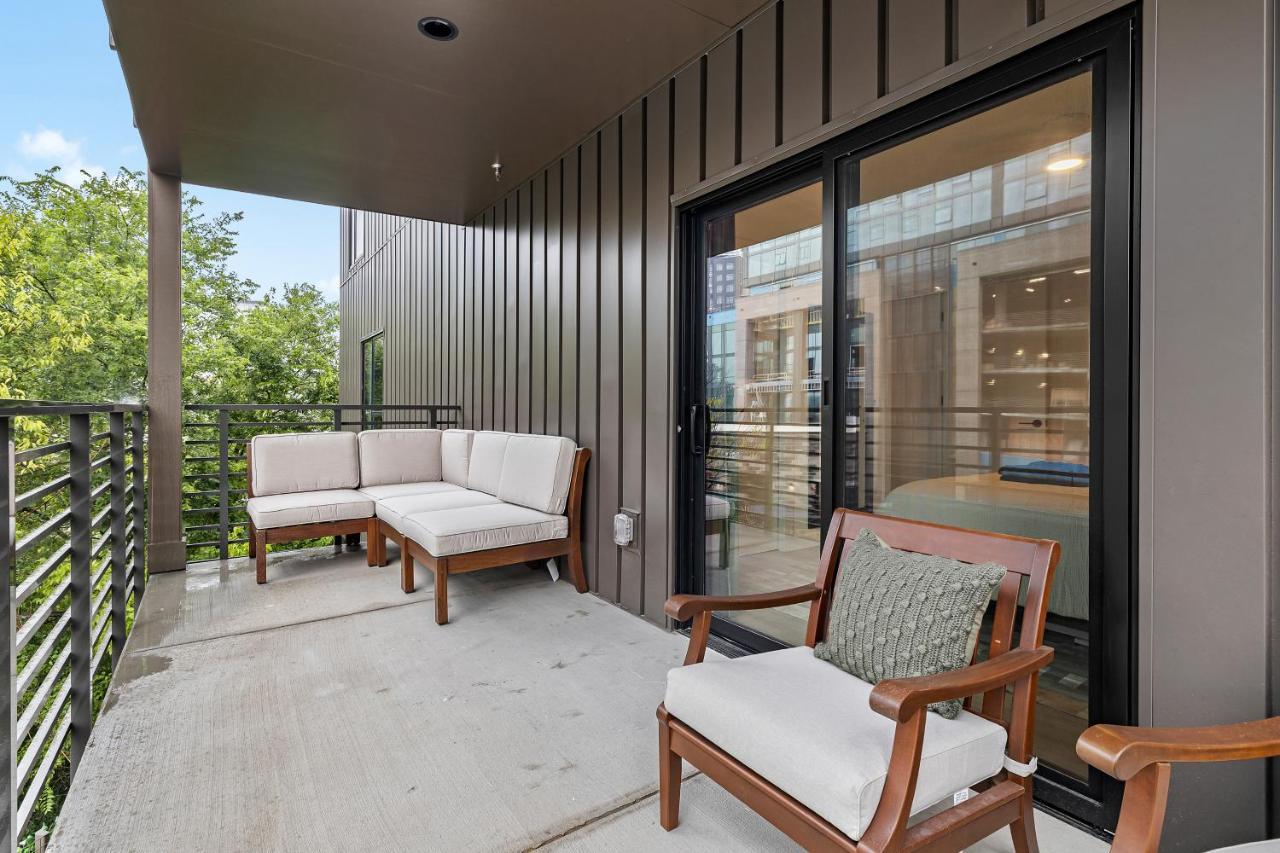 Apartamento Skyline View, Pool, Gym, Balcony'S, Walk To Bway! Nashville Exterior foto
