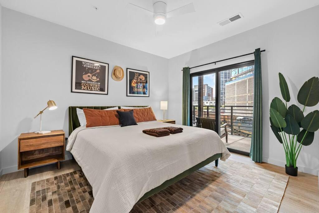 Apartamento Skyline View, Pool, Gym, Balcony'S, Walk To Bway! Nashville Exterior foto